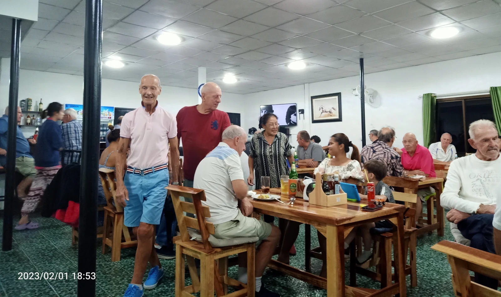 Friends and diners gathered at Steve’s Bar & Restaurant in Udon Thani